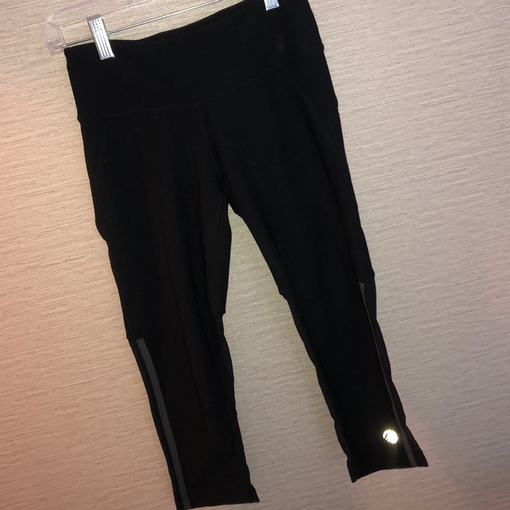 Athletic leggings